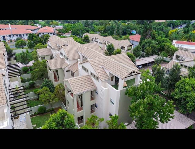 1 BEDROOM APARTMENT FOR SALE IN BRYANSTON